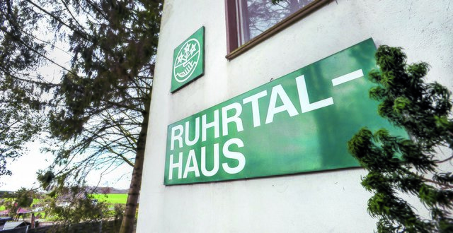 NaturFreunde stellen ihr Ruhrtalhaus und neue Freizeitangebote vor.