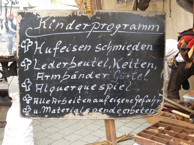 das Kinderprogramm  beim Schmied