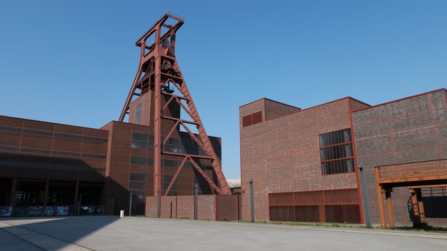 Auf dem Forum vor der Kohlenwäsche und Schacht XII