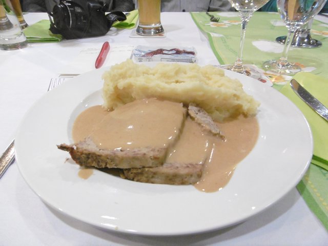 es schmeckte besser, als es aussah und war okay!