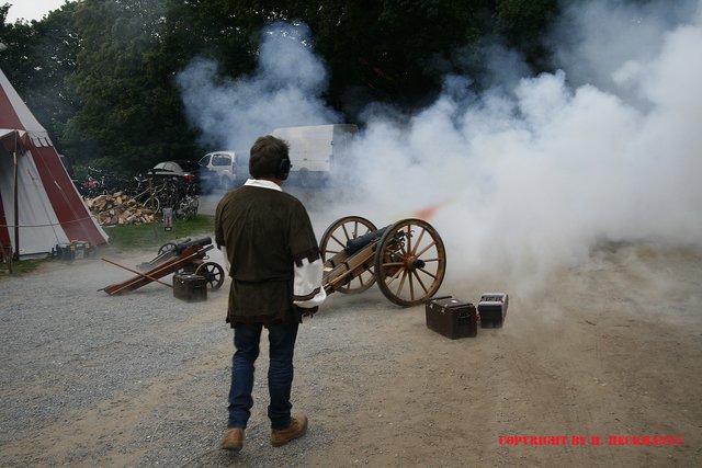 Ein kräftiger Knall aus der großen Kanone.