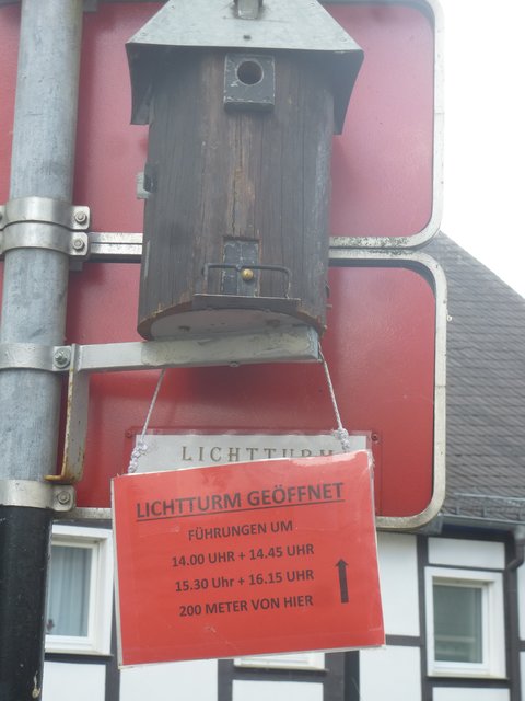 der Pfleil nach oben zeigt doch was anderes , oder ?