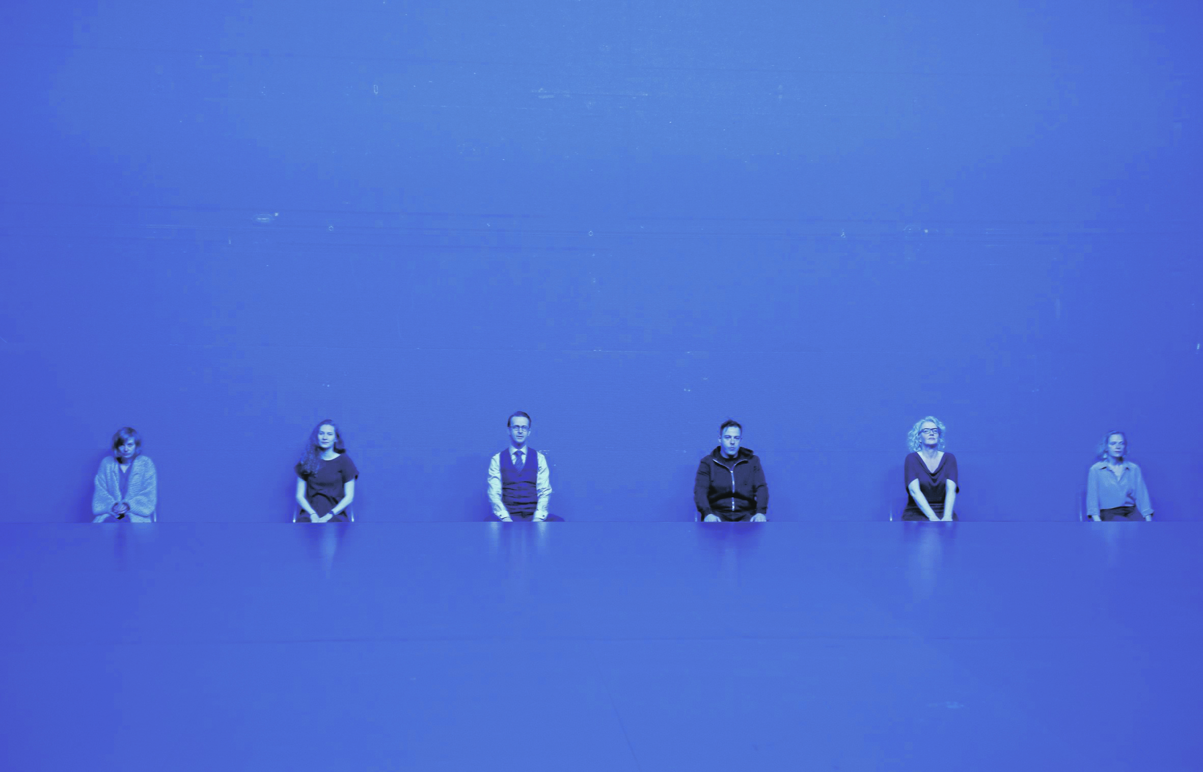 Maja Beckmann, Sarah Grunert, Matthias Redlhammer, Damir Avdic, Katharina Linder und Annelore Sarbach (v.l.) setzen schauspielerische Glanzlichter.