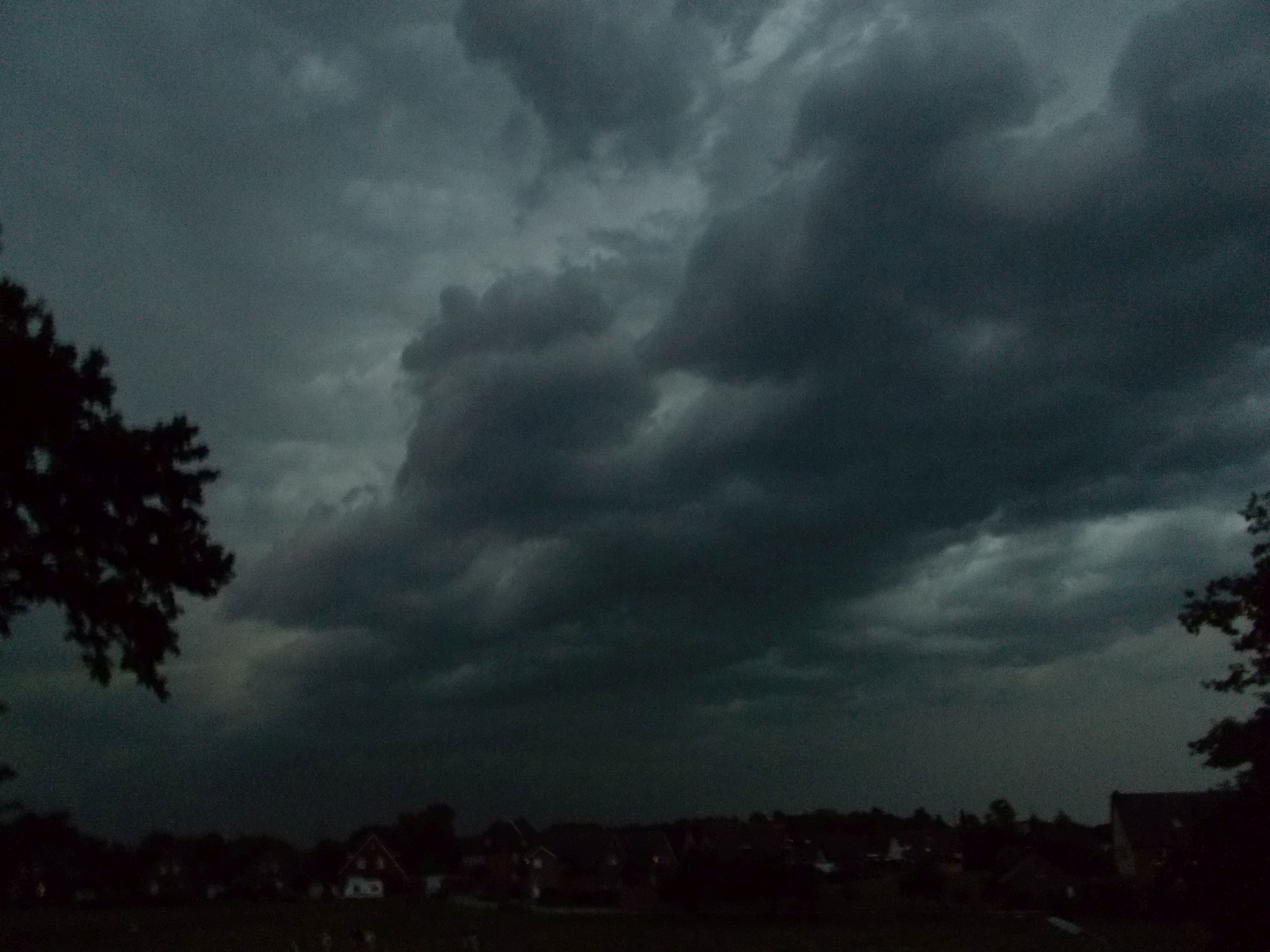 Das Unwetter am Dienstag führte zu vielen Feuerwehreinsätzen im Kreis Recklinghausen.
