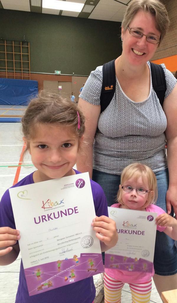 2 erfolgreiche Kibaz-Teilnehmerinnen Charlotte Wagener und Lara Meiß