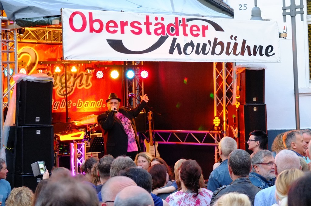 Auf dem Altstadtfest ging es wieder rund - und das nicht nur vor der "Oberstädter Showbühne"...