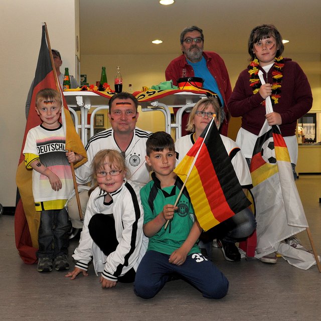 Auch im Pfarrsaal von St. Antonius in Frohnhausen ist Rudelgucken bei allen Spielen mit deutscher Beteiligung angesagt.