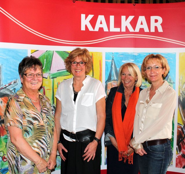 Monika Ungemach, Bürgermeisterin Dr. Britta Schulz, Dorothee Querel, Schulleiterin Sabine Janssen