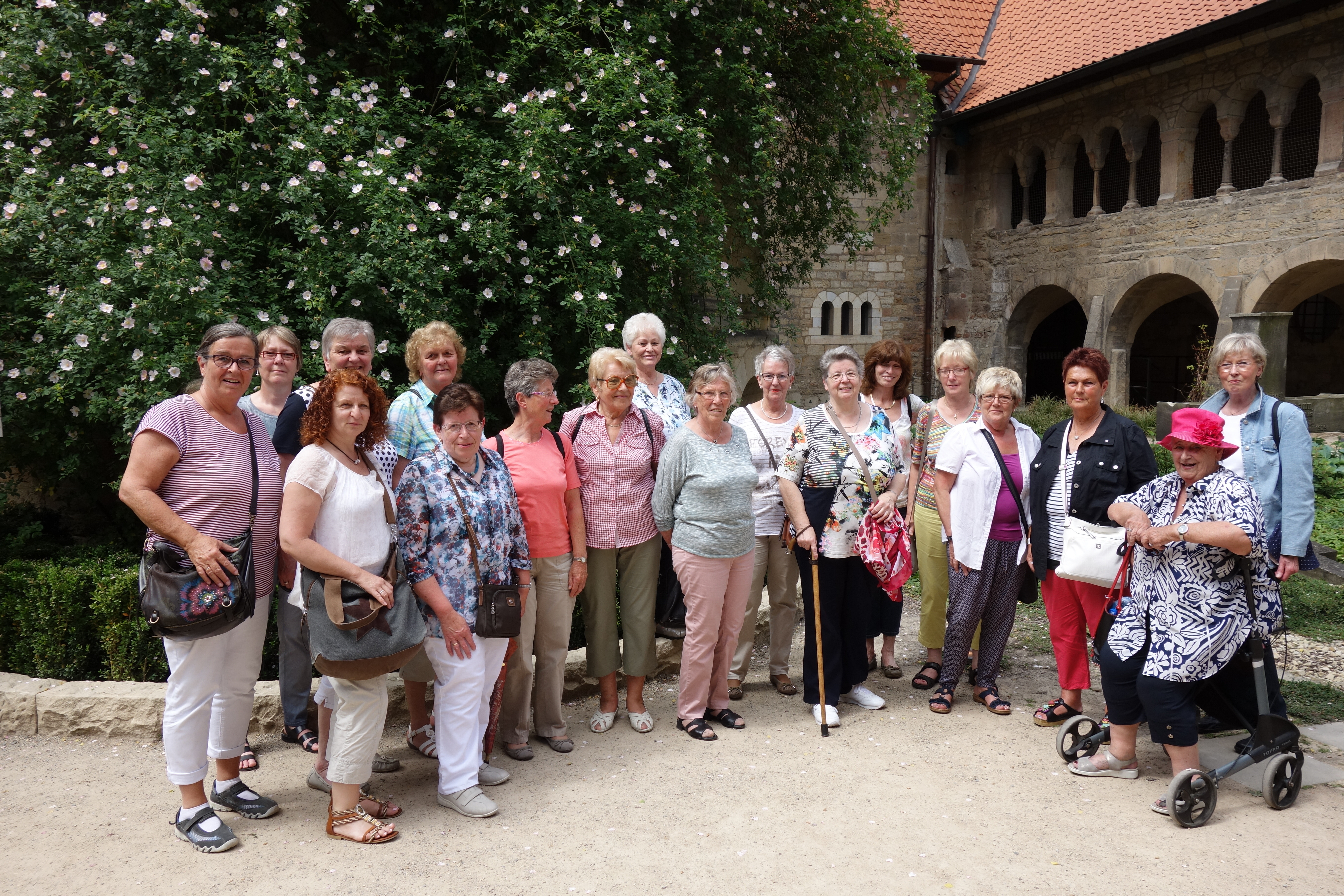 Die KFDs aus Bösperde und Halingen erkundeten beim Tagesausflug Hildesheim.