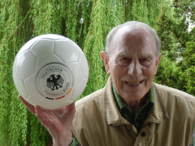 Dieter Attern: Fußball ist mein Leben. amö-Foto