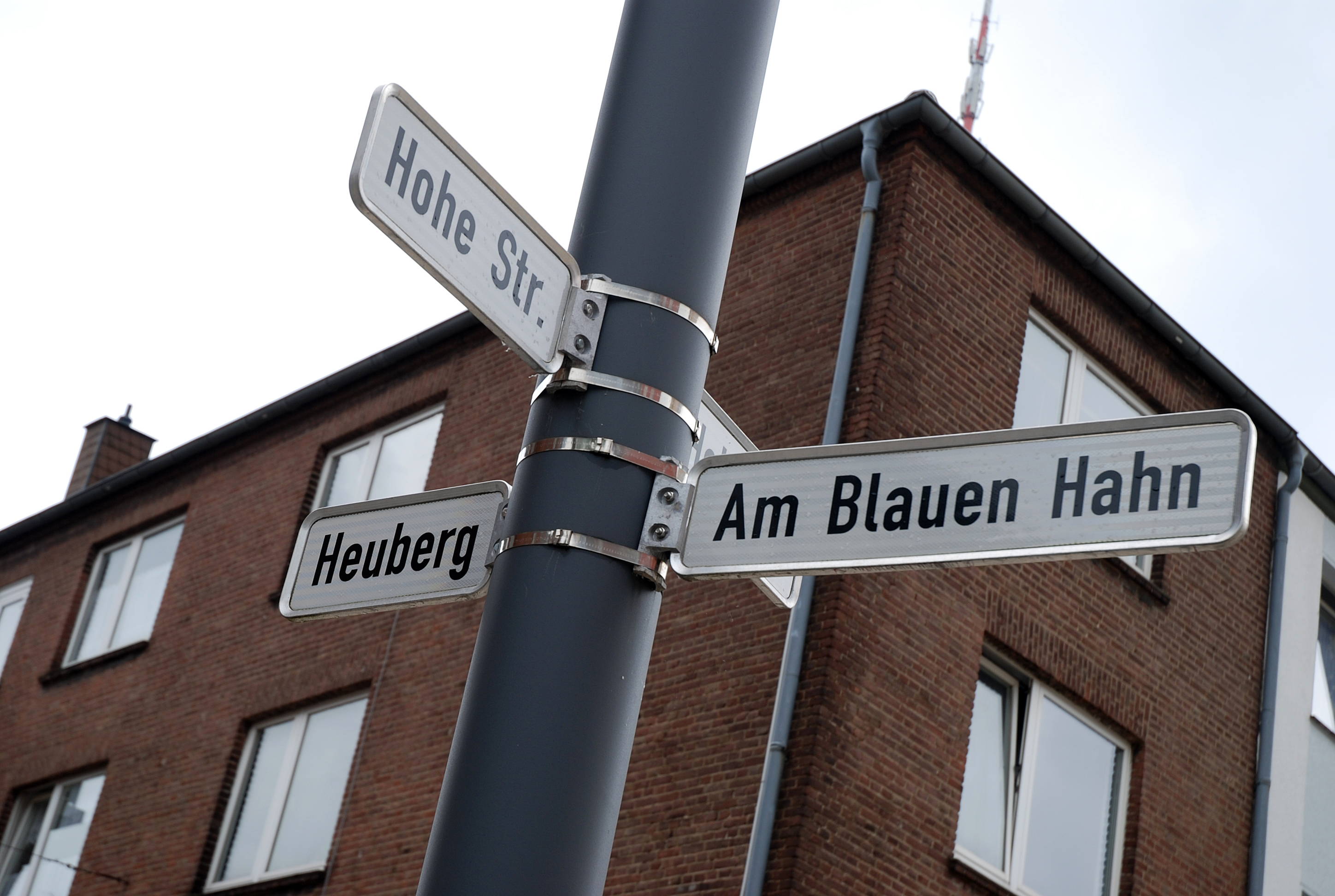 Da links lang, Richtung Finanzamt!