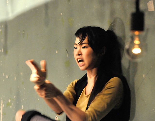 Brecht auf japanisch zeigt das Theater Chiten aus Kyoto.