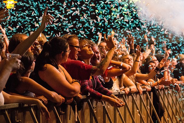 Besucher vor der Turock-Bühne im vergangenen Jahr. (Photo: Stefanie Schwarzin, EMG)