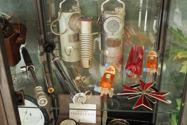 Volle Vitrinen: die Sammlung Schwamborn.