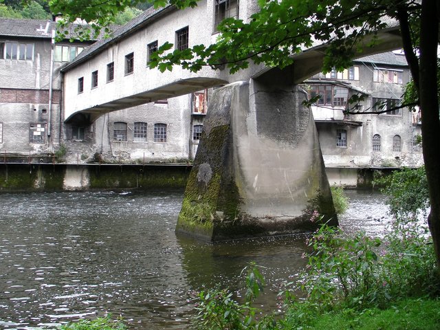 Ruine an der Lenne bei Altena
