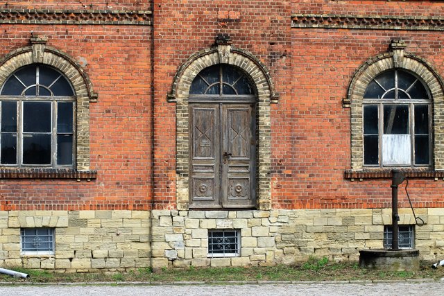 ... nicht mehr betriebsam ...