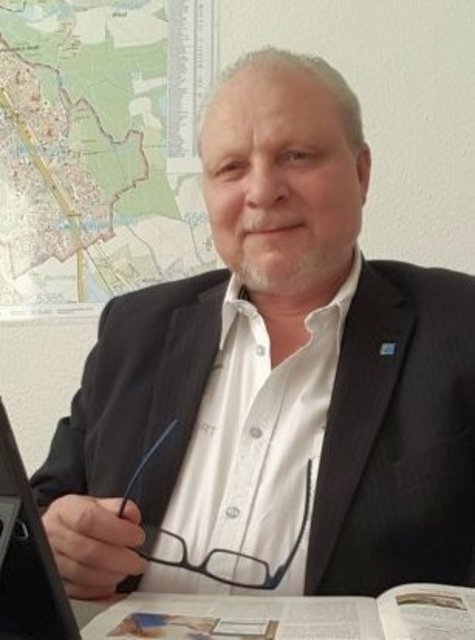 Bezirkspolitiker Peter Ries