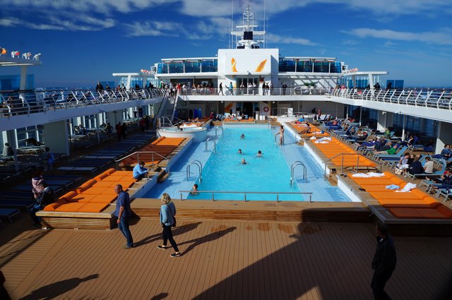 Beheizter Aussenpool