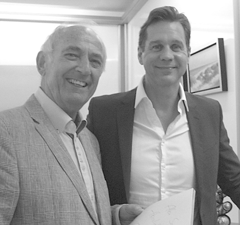 Der durch Fernsehen und Film („Lügen und andere Wahrheiten“) bekannte Schauspieler Thomas Heinze (rechts) war letzter
prominenter Gesprächspartner von Redaktionsleiter Egbert Teimann