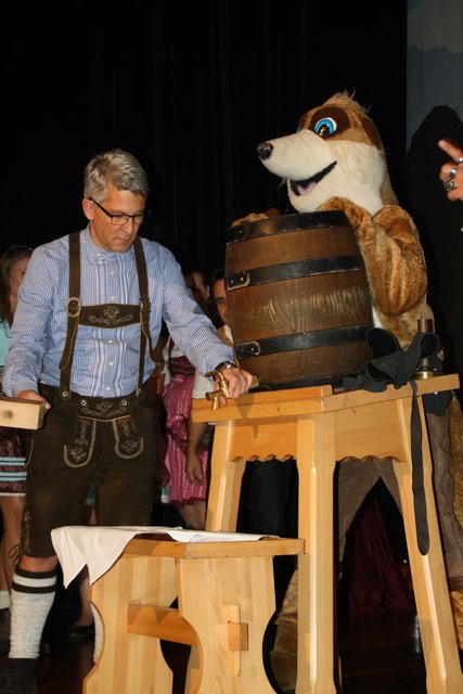 Zack....zack.....zack....und