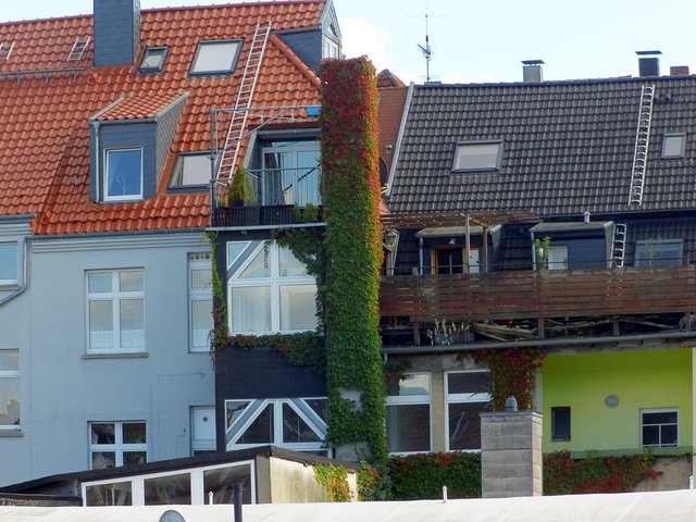 Der Kamin im Hof. - Essen-Süd