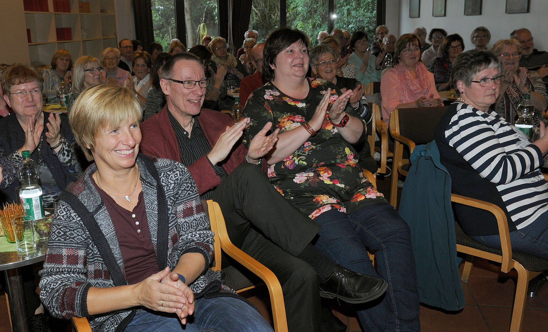 Krimi-Freunde kamen bei der Lesung im Lutherhaus voll auf ihre Kosten.
