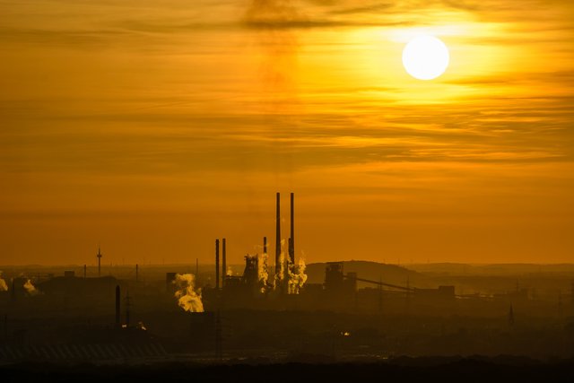 Industrie im Gegenlicht