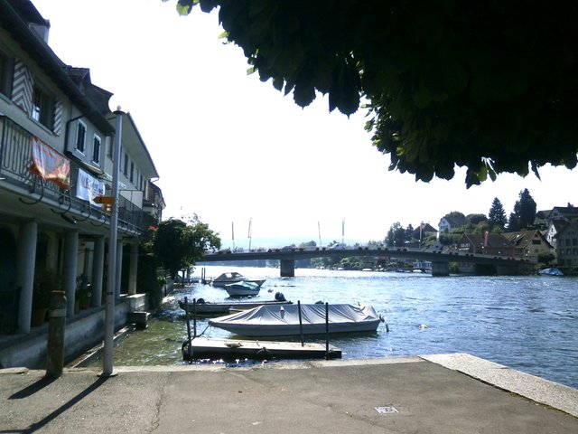 Stein am Rhein mit Brücke