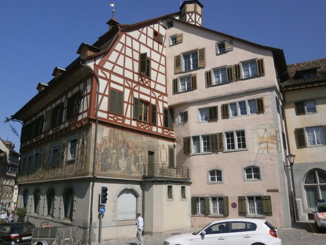 Schöne Fachwerkhäuser und Fassadenmalerei