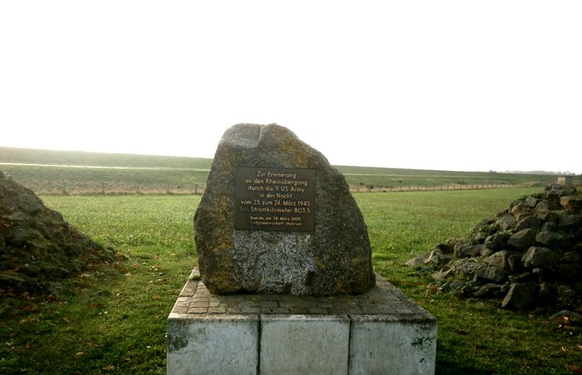 Denkmal der Rheinüberquerung der US-Amerikaner.