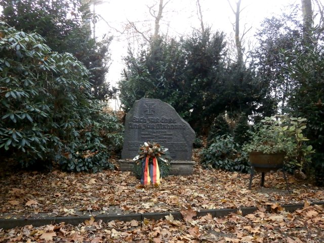 Mahnmal der letzten Kriege.