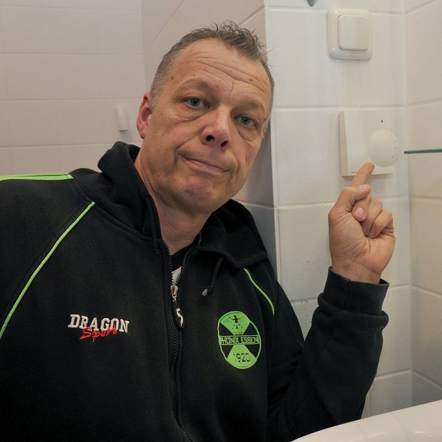 Wenn die Wärme ankommen würde, dann wäre es auch im Bad der Grüters wieder angenehm warm. | Foto: Debus-Gohl