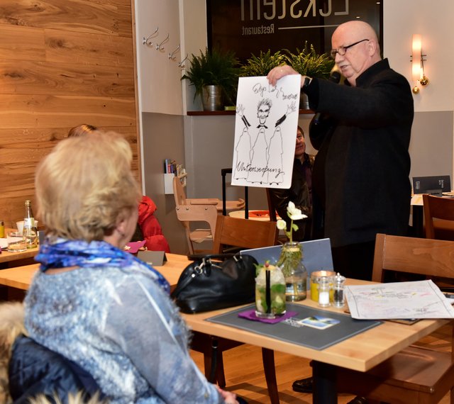 Pinzipal Christian Stratmann bei der Stadtspiegel-Benefizversteigerung 2016 im Eckstein Recklinghausen.