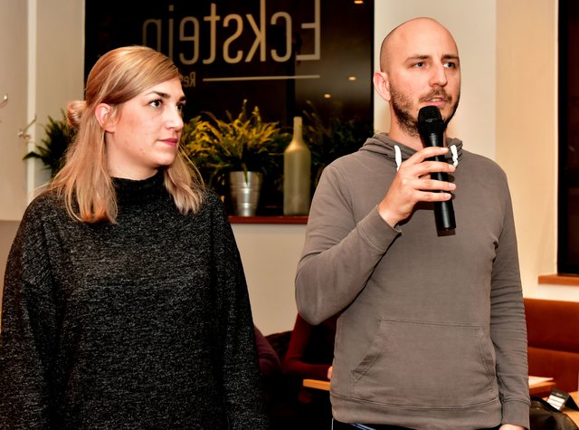 Linda Binias und Johannes Schildknecht vom Diakonischen Werk stellten kurz vor, was für Flüchtlingskinder und junge Flüchtlinge getan wird. Schildknecht leitet die Unterkunft im Kreiswehrersatzamt.