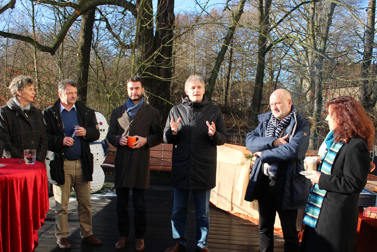Holzwickedes Bürgermeisterin Ulrike Drossel, Mitglied des Landttags Herbert Goldmann, Kreisdirektor und Kämmerer Dr. Thomas Wilk, Landrat Michael Makolla, Thomas Hengstenberg und Kulturreferentin Sigrid Zielke-Hengstenberg