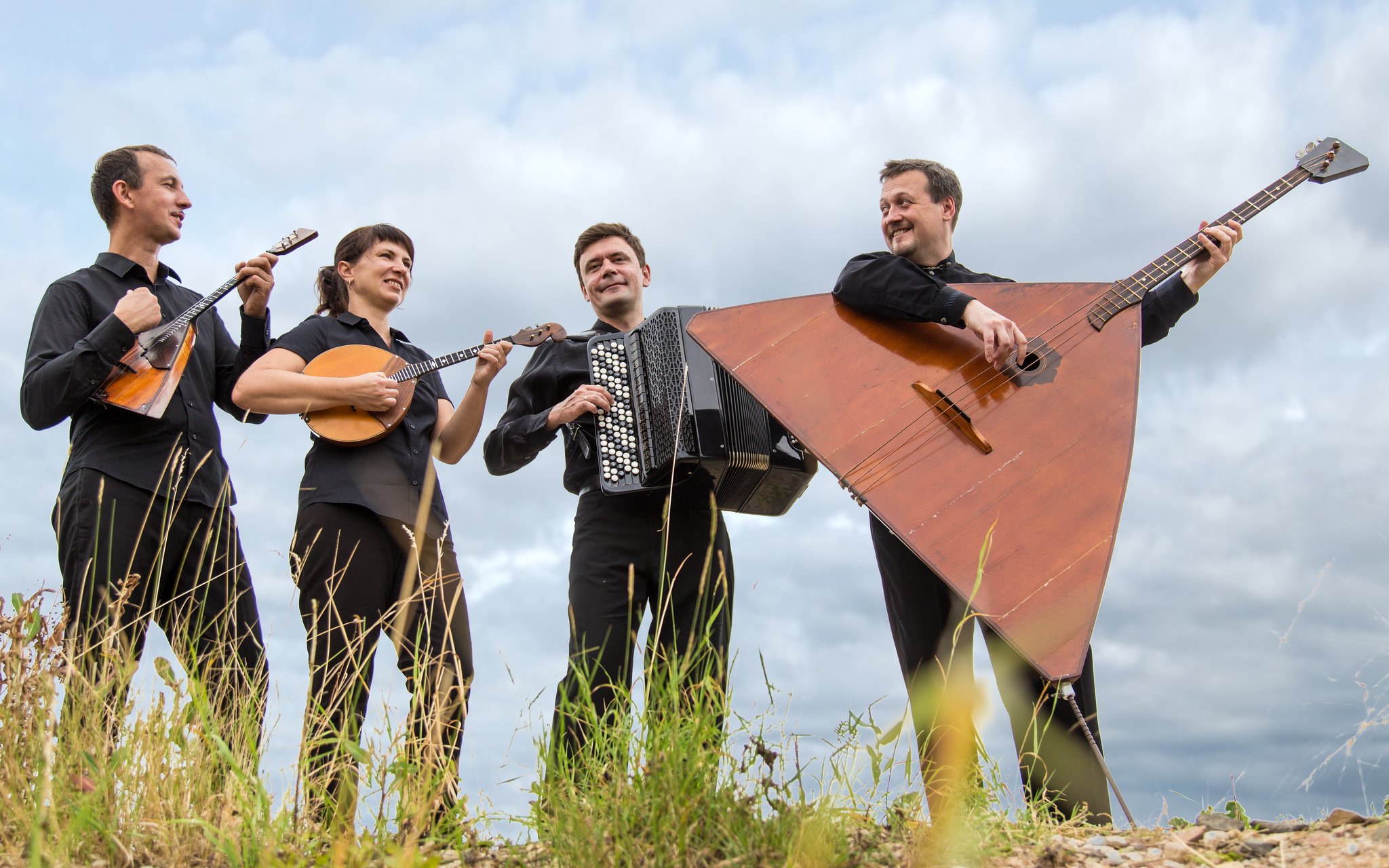 группа exprompt. народный квартет. ансамбль скиф астрахань. ансамбль парафраз саратов народных инструментов. парафраз рязань ансамбль.