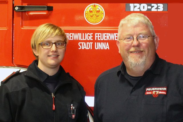 Stellv. Jugendfeuerwehrwartin Unna-West   Katrin Köhler und Jugendwart Bernd Tepe