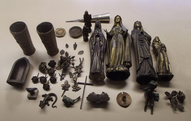 Hinweise bitte an die Polizei: Wer kann die gestohlenen Gegenstände zuordnen? Foto: Polizei