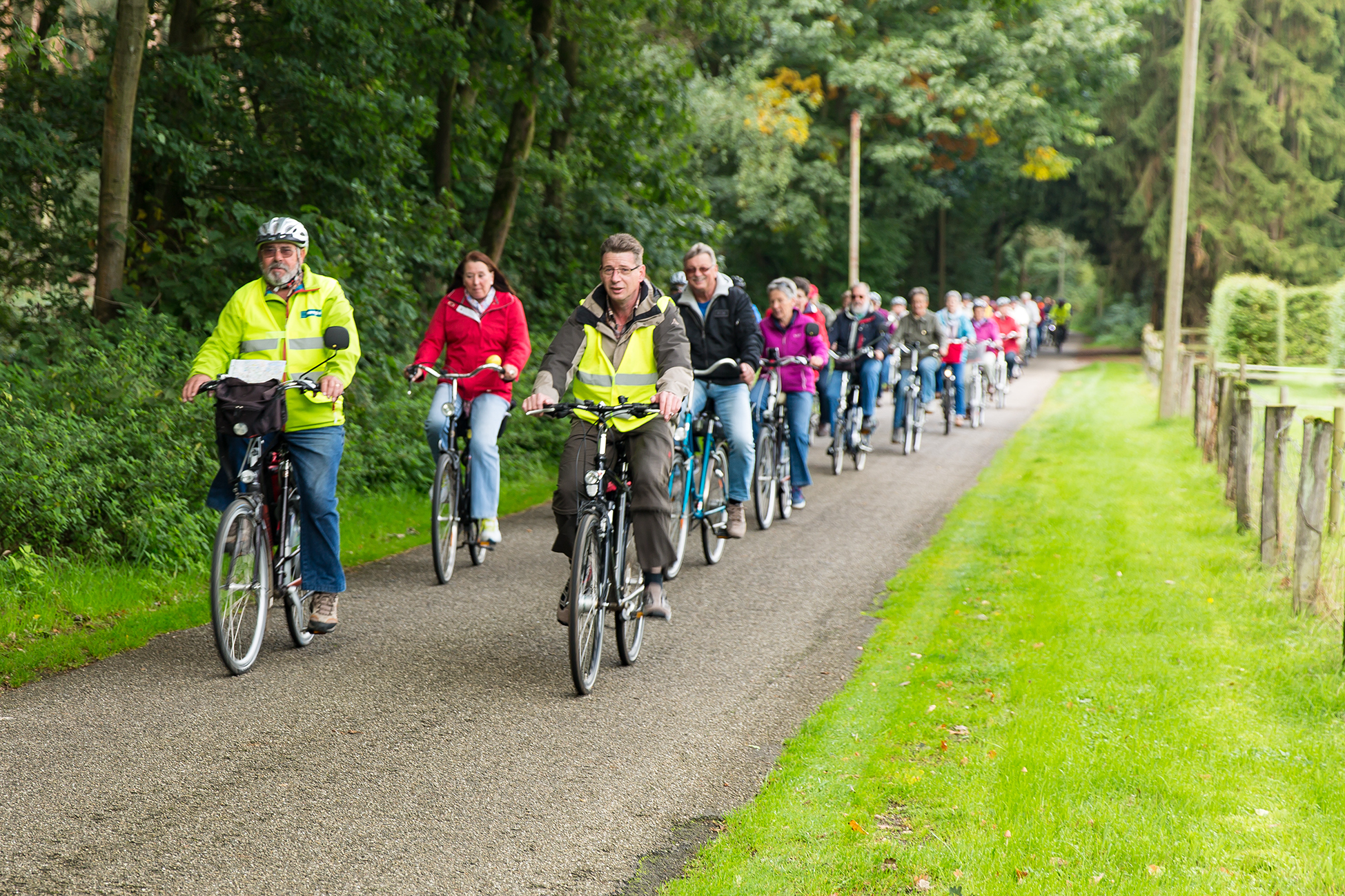 Bei der Radtour des Heimat- und Verkehrsvereins Sonsbeck werden selbst echte Niederrhein-Kenner überrascht. Die Tourspezialisten lassen sich immer wieder etwas Interessantes einfallen.