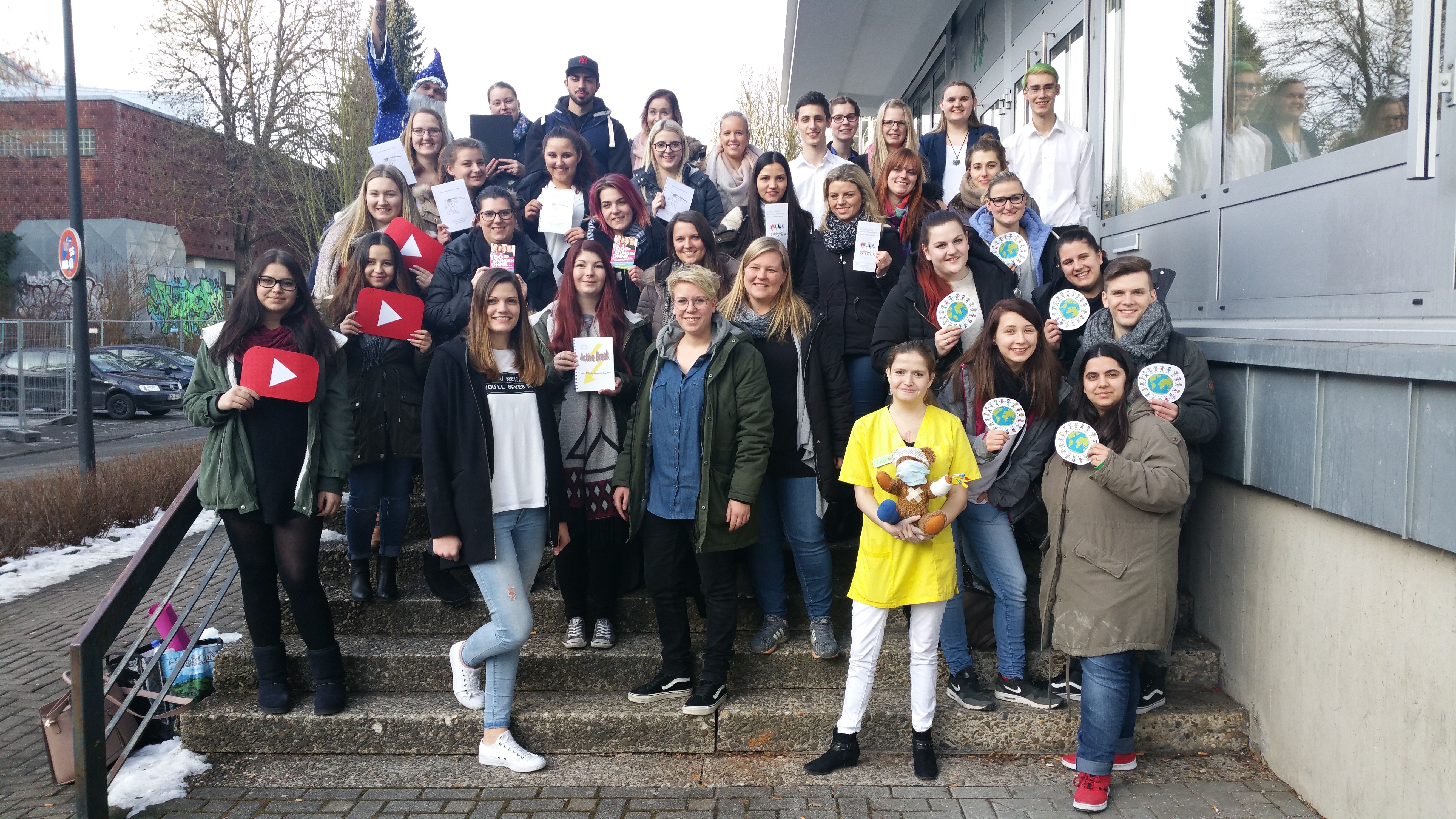 Die Schülerinnen und Schüler der Fachschule für Sozialpädagogik des Berufskollegs präsentierten jetzt die Ergebnisse ihrer viermonatigen selbständigen Projektarbeit.