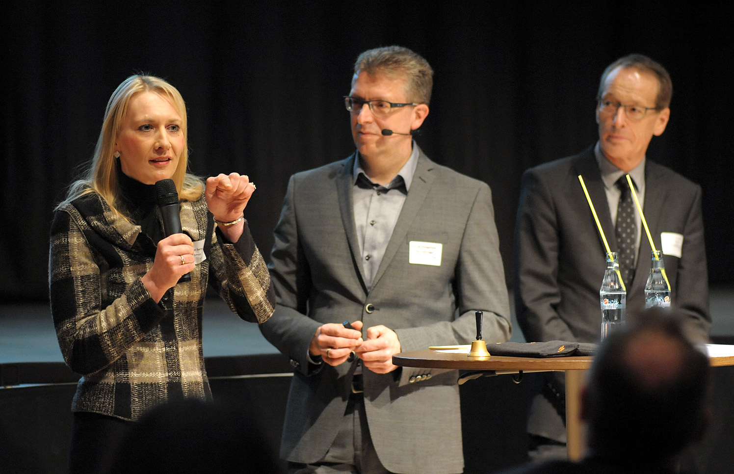 Annett Simon (links) beim Duisburger Innenstadt-Dialog