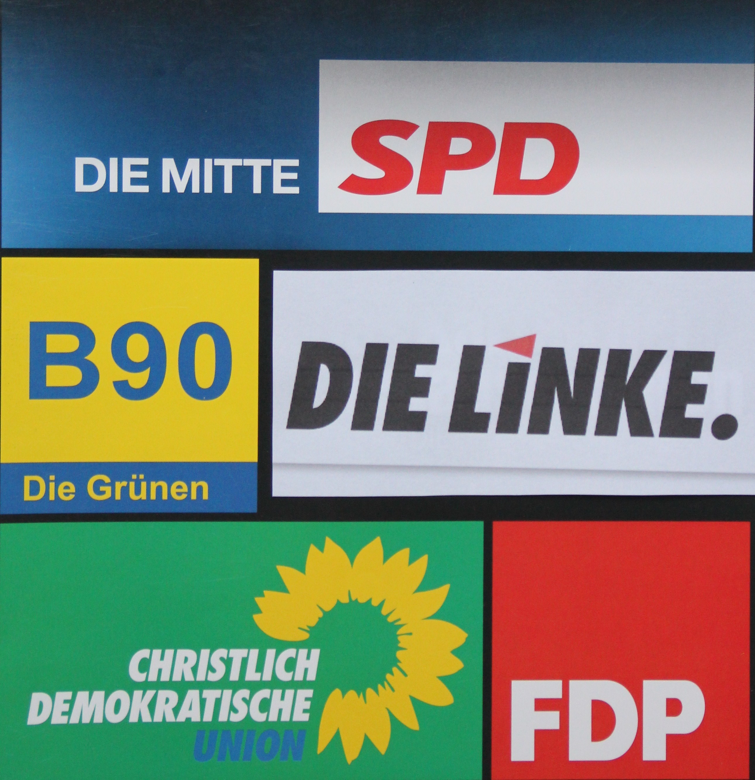 Wahlumfrage NRW: Rot-Grün ohne Mehrheit - Linke wieder im Landtag - Piraten kentern - Grüne brechen ein.