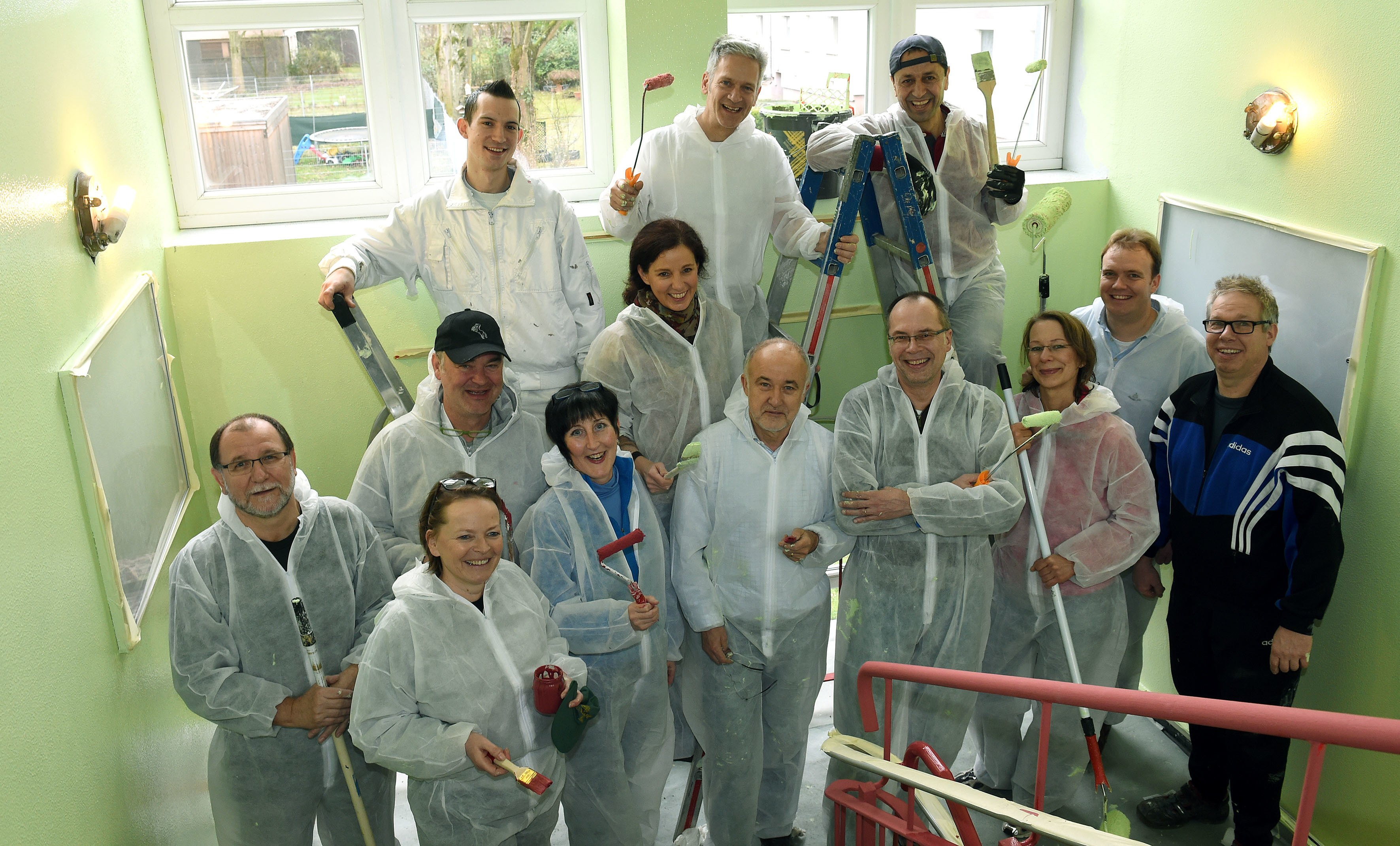 Grundschule an der Viktoriastraße, Viktoriastr. 32
Ehrenamtliche beim Renovieren im Treppenhaus
