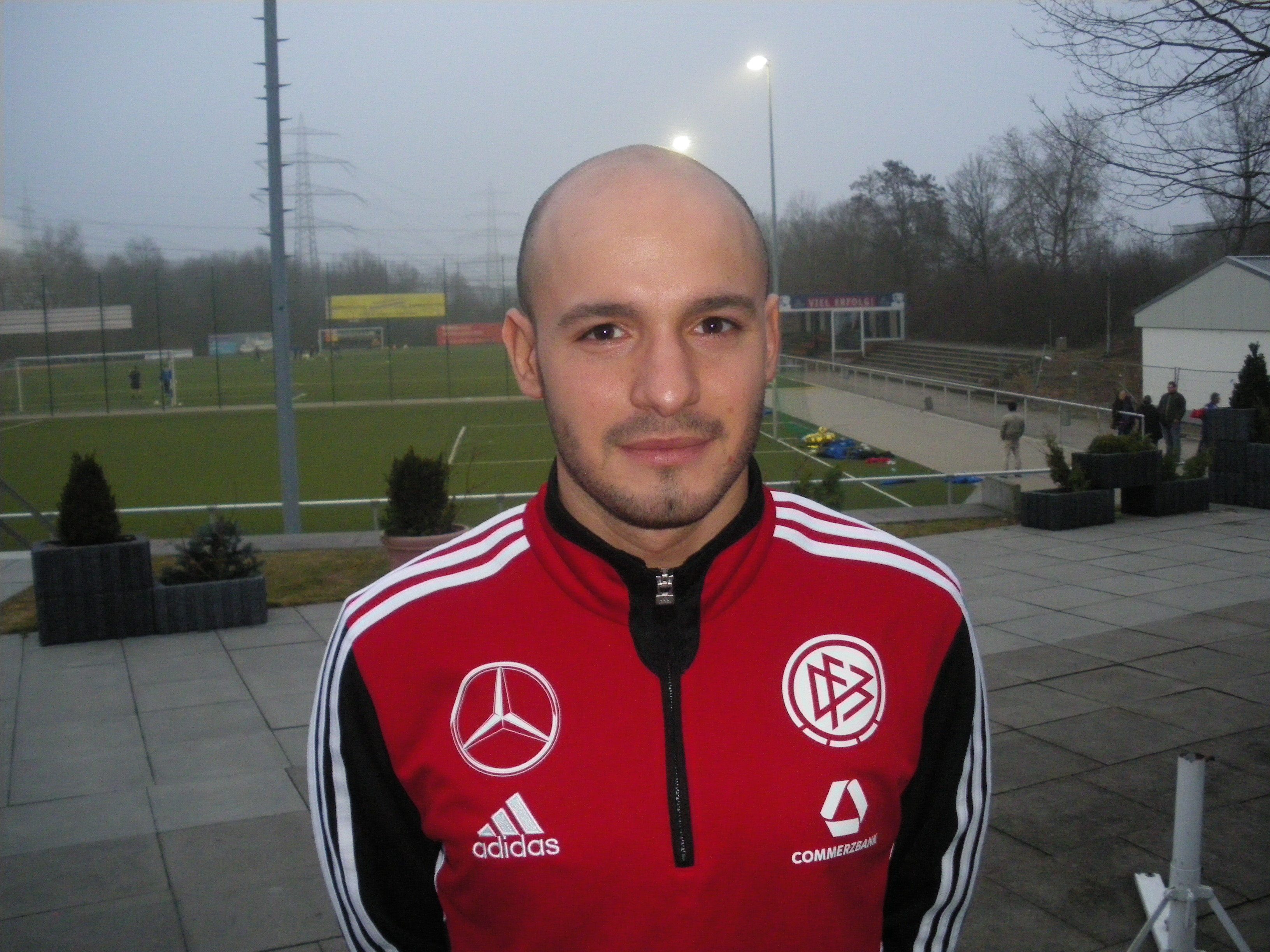 Ex-Heven-Coach Onur Cinel trainiert von der kommenden Saison an Schalkes U23-Team. Foto: Alfred Möller