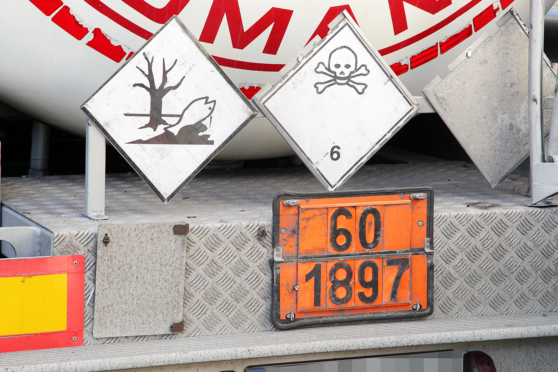 Im Tank war laut Kennzeichnung Tetrachlorethylen, eine giftige Chemikalie.