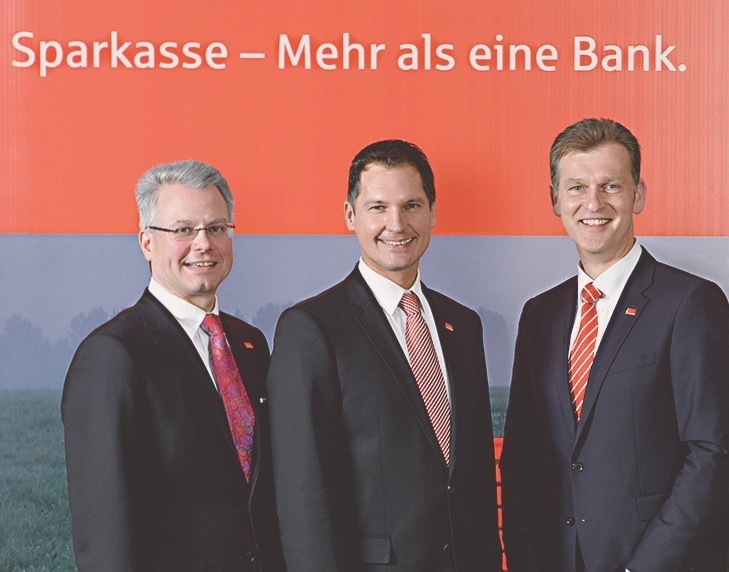 Vorstandsvorsitzender Martin Weck (v.l.) und seine Vorstandskollegen Ralf Dammeyer und Frank Werner zogen eine positive Bilanz für 2016.