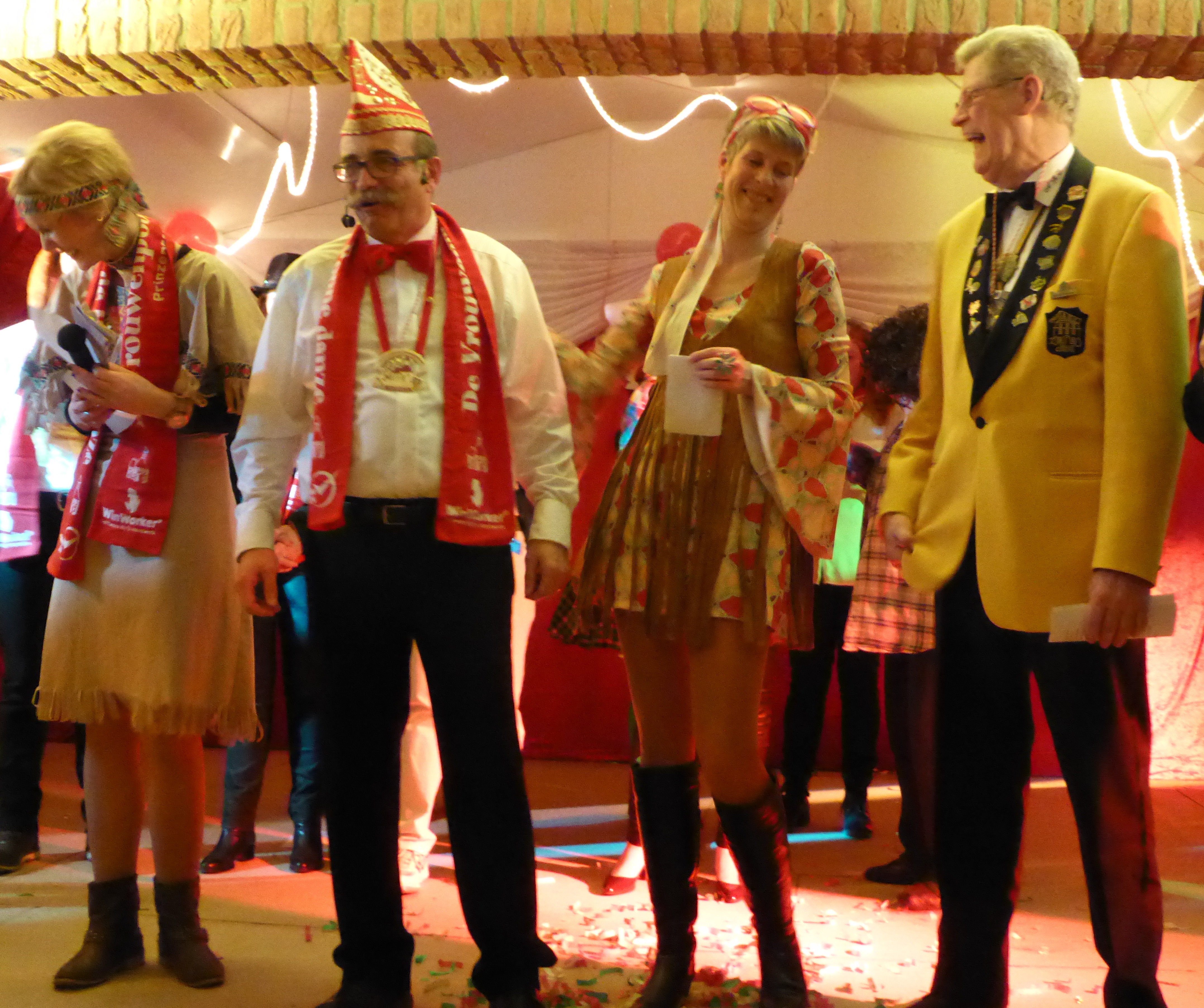 Feierten gemeinsam in Hassum (v.l.n.r.): Marion Giesen, Manfred Welbers, Isabel Luyven und Hermann-Joseph Janßen.
