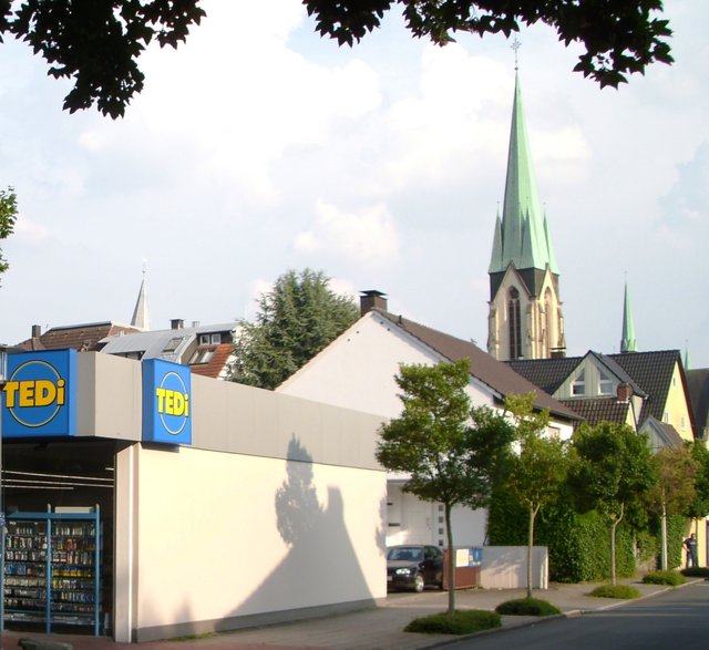 8.Bild Zumindest hat man von dr Ruhebank einen schönen Blick auf die Kirchtürme