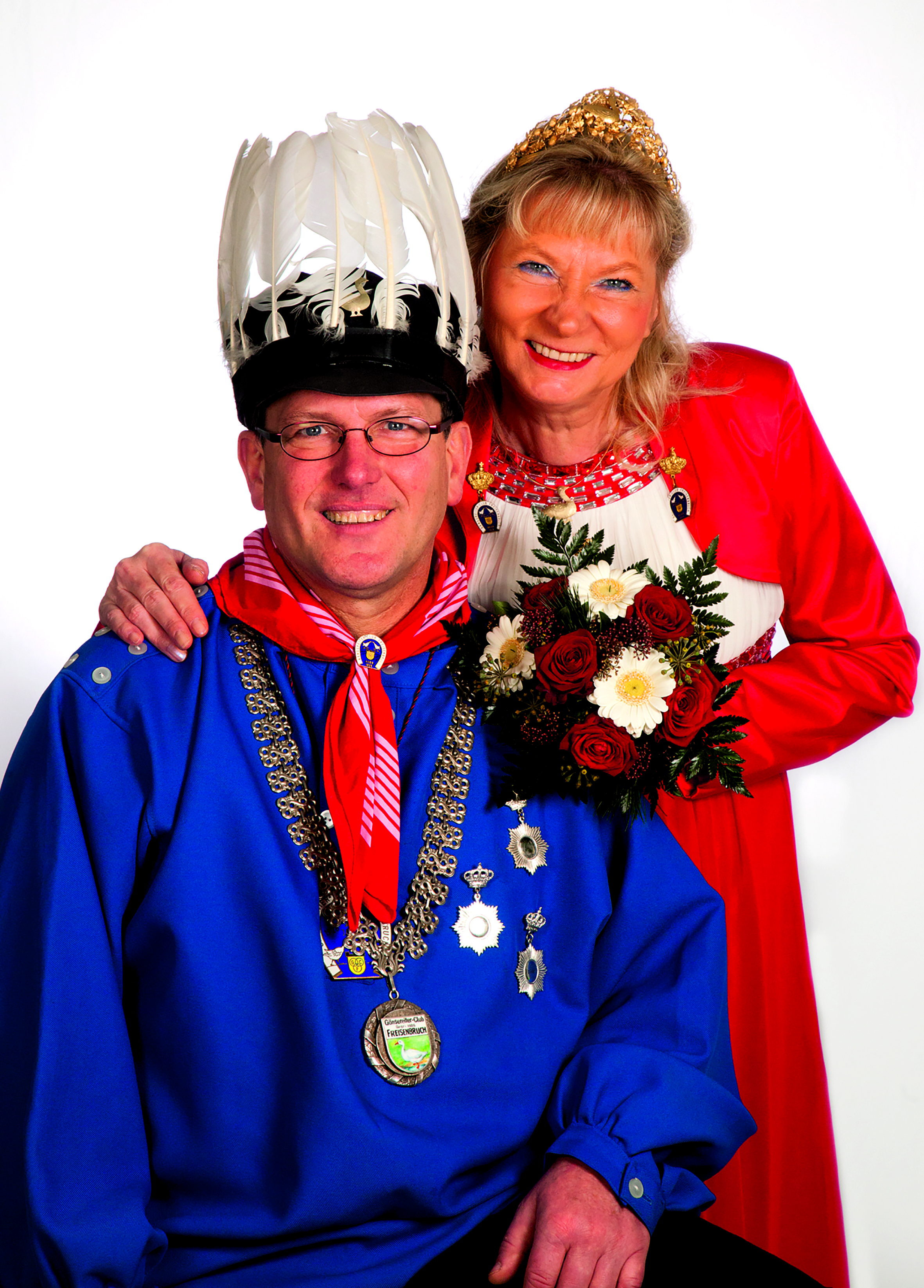 Das amtierende Kaiserpaar Volker I. und Marion I. freuen sich auf die kommenden Veranstaltungen.