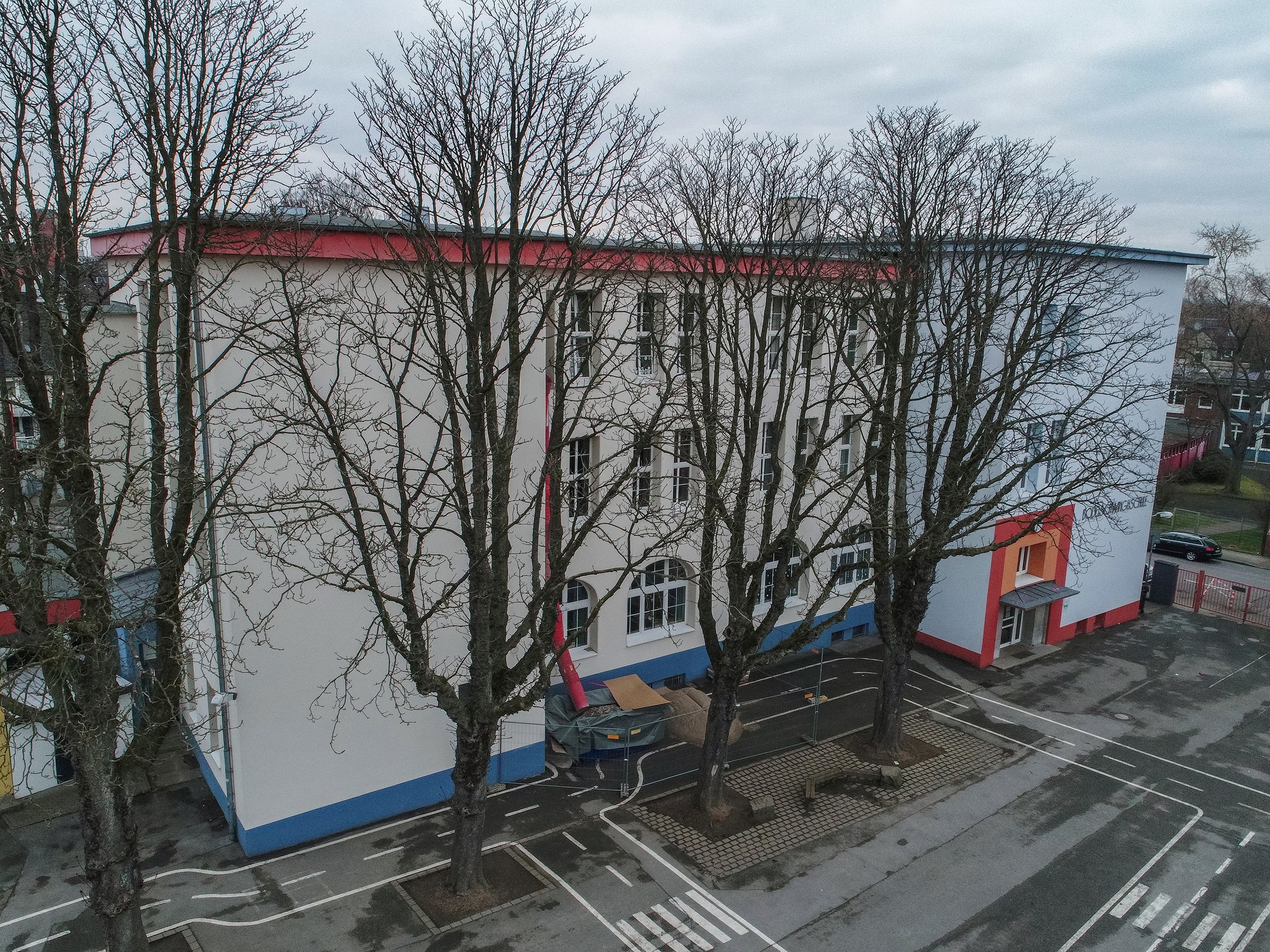 Fröhlicher Anstrich: Die Bodelschwinghschule in Altendorf.